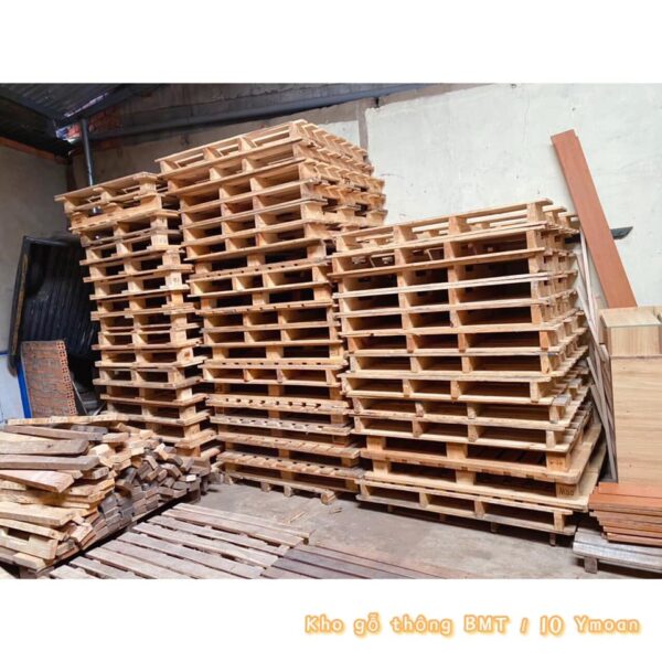 Kiện pallet thông