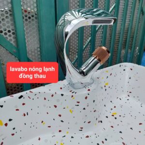 Các mẫu vòi labo